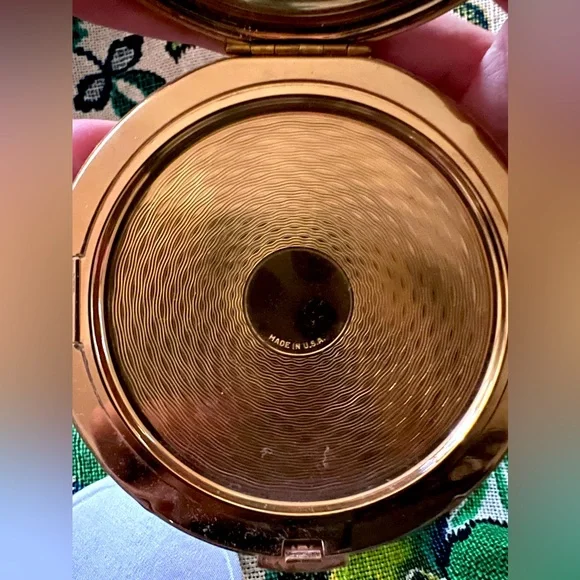 VINTAGE gold makeup compact - Picture 5 of 7